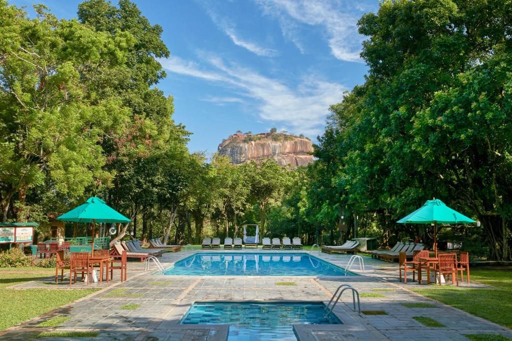 Hotel Sigiriya фото 2