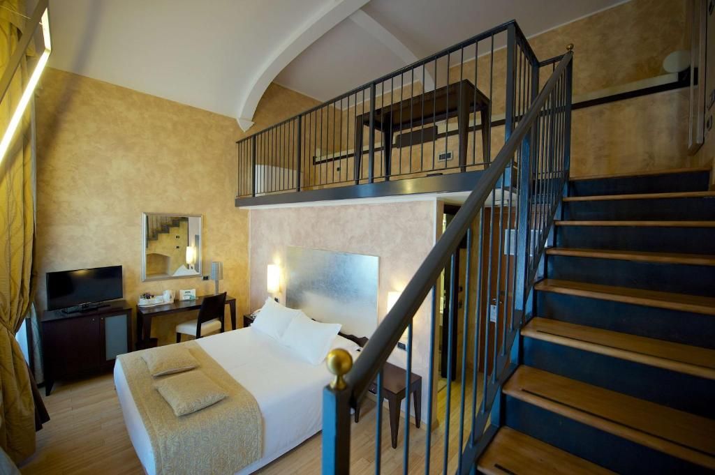 Best Western Crystal Palace Hotel фото 7