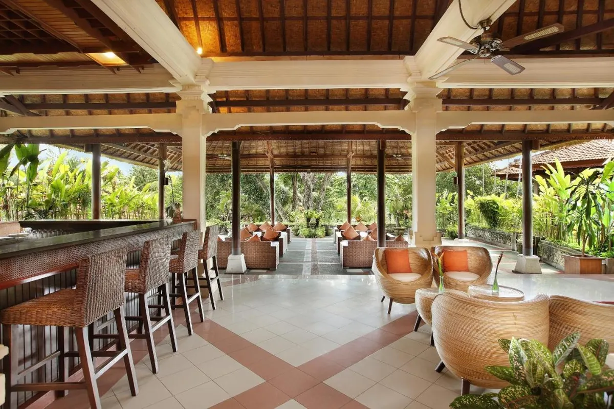 Bali Tropic Resort & Spa фото 19