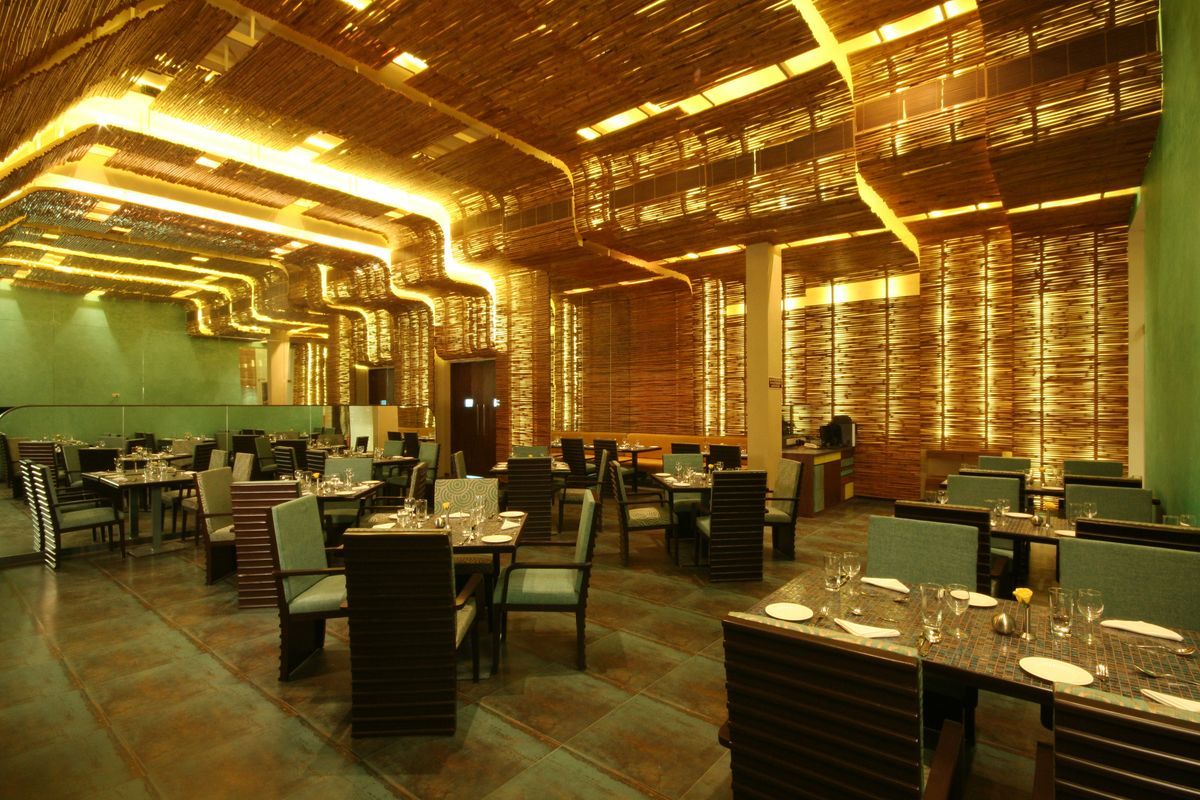 The Golden Crown Hotel & Spa фото 5