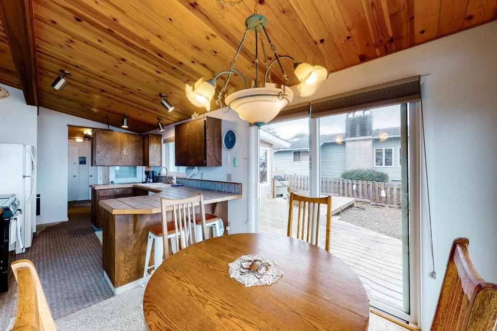 Patty s Sea Perch Oceanfront фото 13