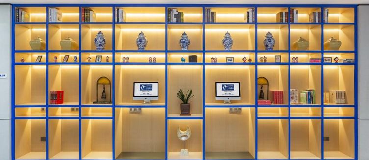 Фото отеля Holiday Inn Express Xi'An Ancient Town West