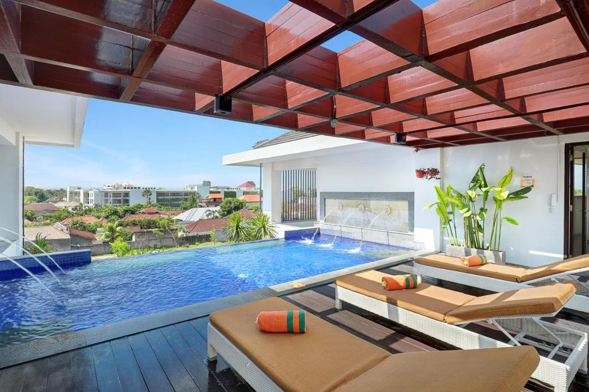 Harris Hotel Seminyak фото 11