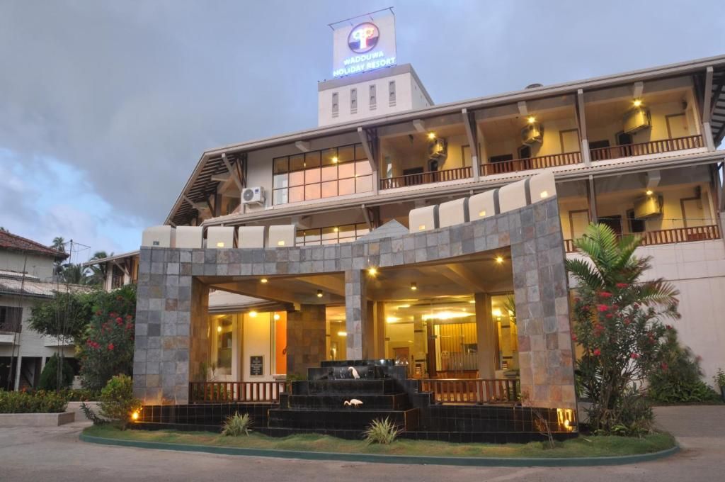 Laya Beach Hotel фото 30