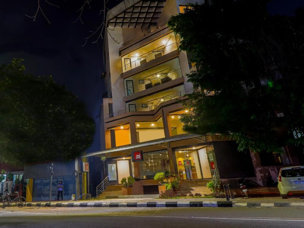 Treebo Trend Time Square Marine Drive фото 25