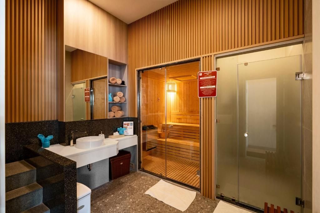 Katathani Phuket Beach Resort фото 127