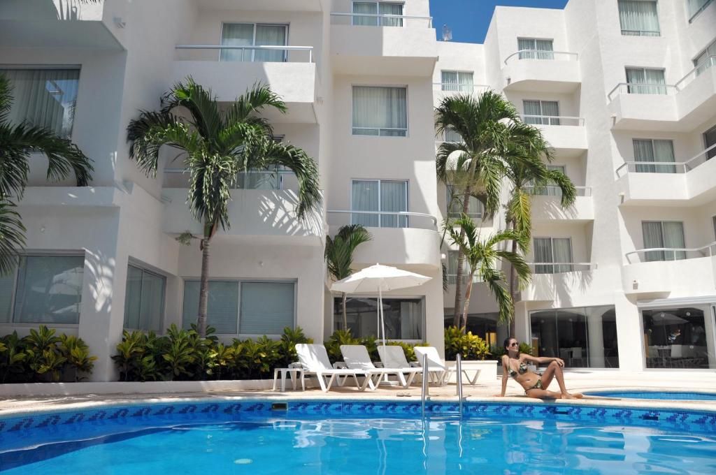 Ramada by Wyndham Cancun City фото 8