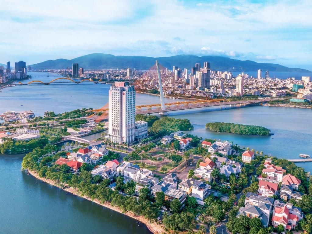 Grand Mercure Danang фото 0