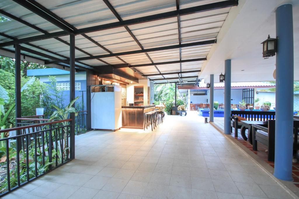 Praewa Villas Naiyang Phuket фото 8