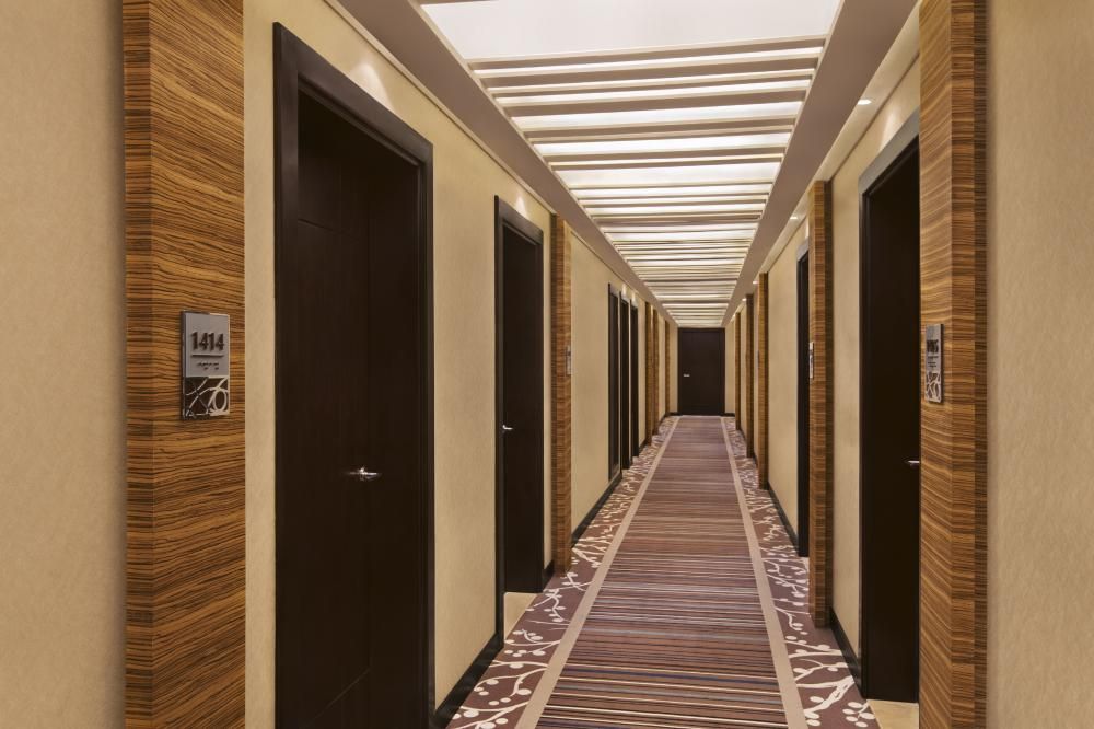 DoubleTree by Hilton Hotel and Residences Dubai Al Barsha фото 40