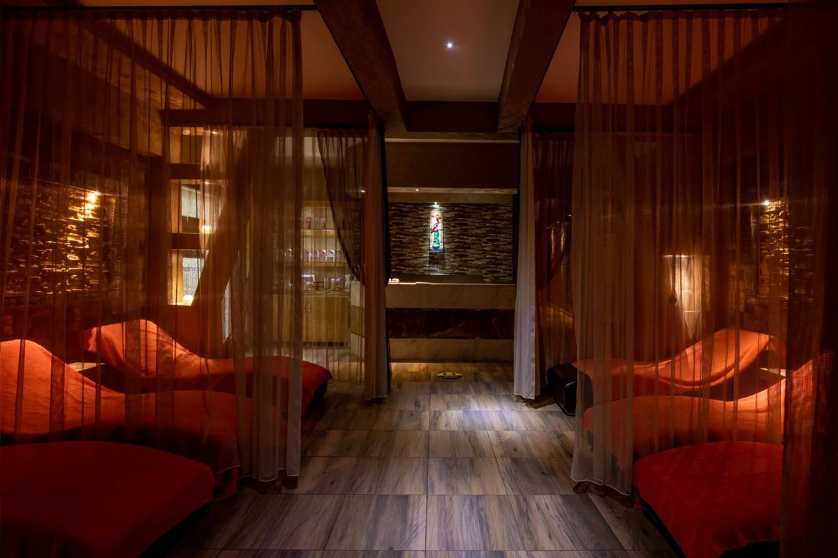 Lims Bona Dea Beach Hotel фото 20