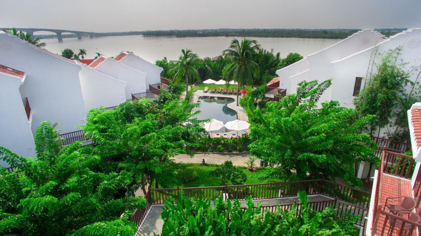 Hoi An Coco River Resort & Spa фото 31