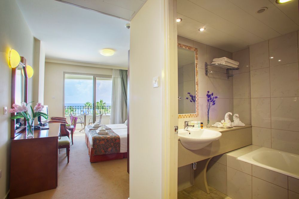Aquamare Beach Hotel фото 74