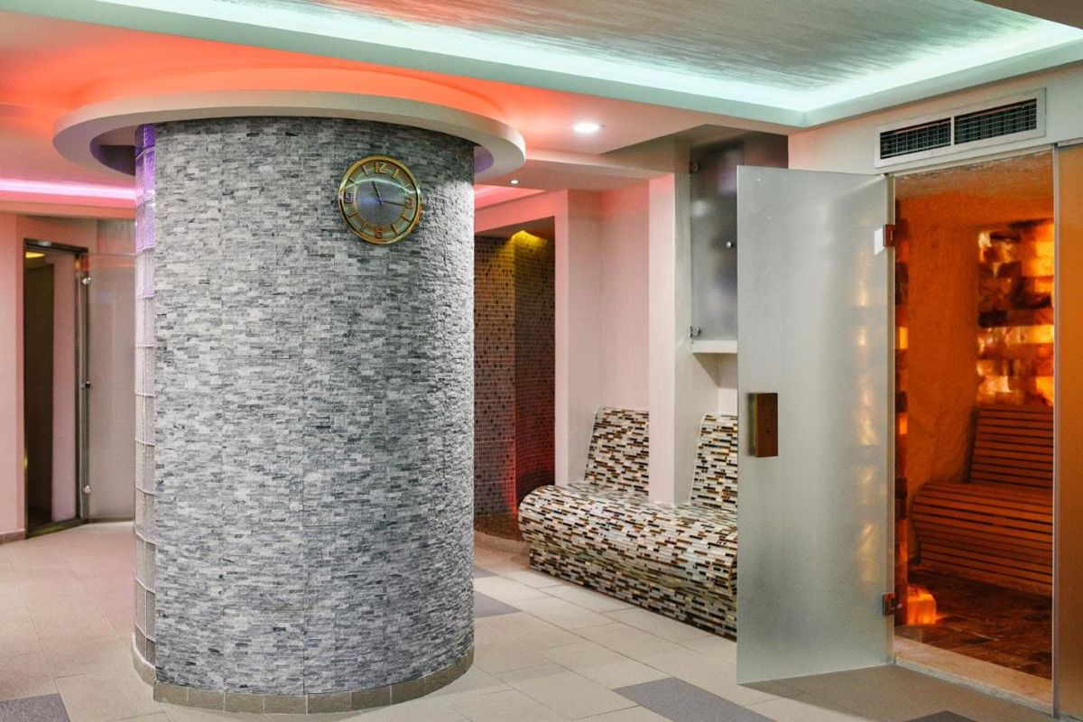 Wellness & Spa Hotel ACD фото 11