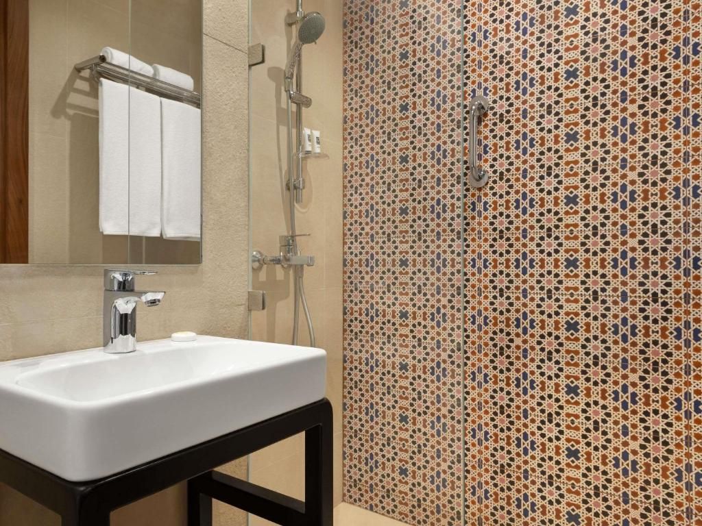 Ibis Styles Dubai Gold District фото 37