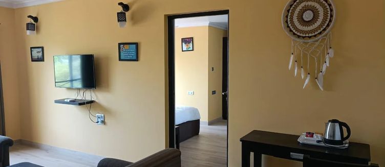 Фото отеля Candolim Suites