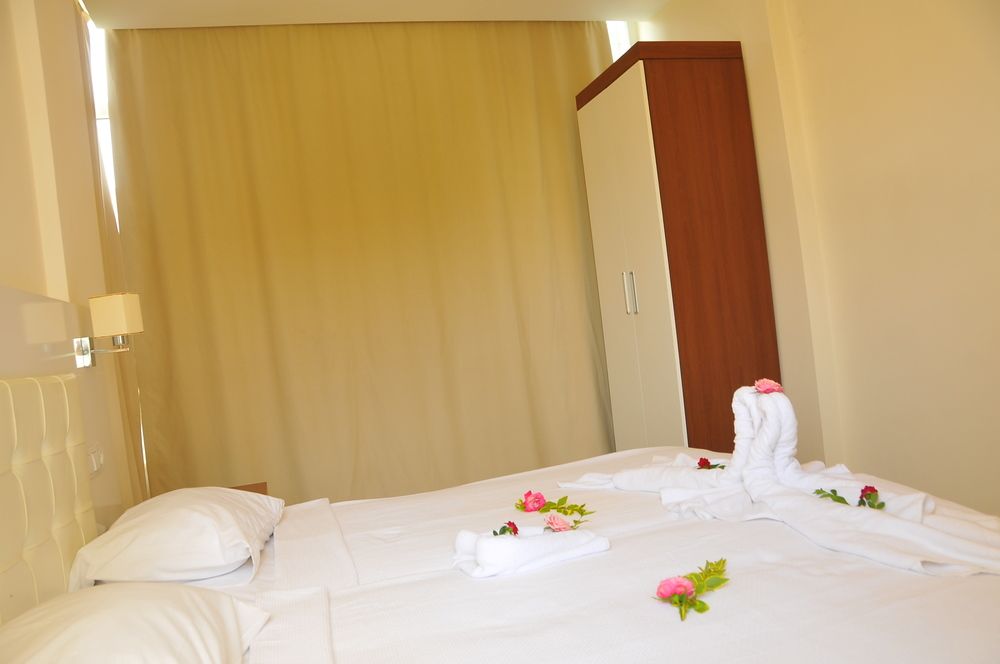 Side Suite Hotel фото 32