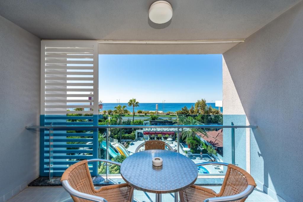 White City Beach Hotel (Adults Only) фото 81