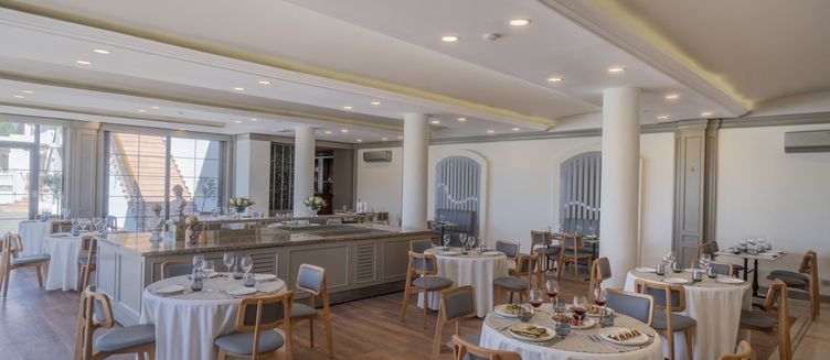 Фото отеля Elementa Luxury Boutique Hotel (Adults Only)