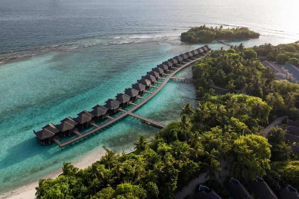 Sheraton Maldives Full Moon Resort & Spa фото 40