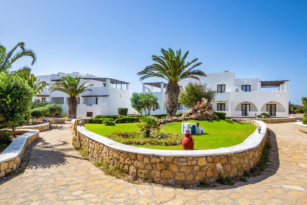 Irini Beach фото 9