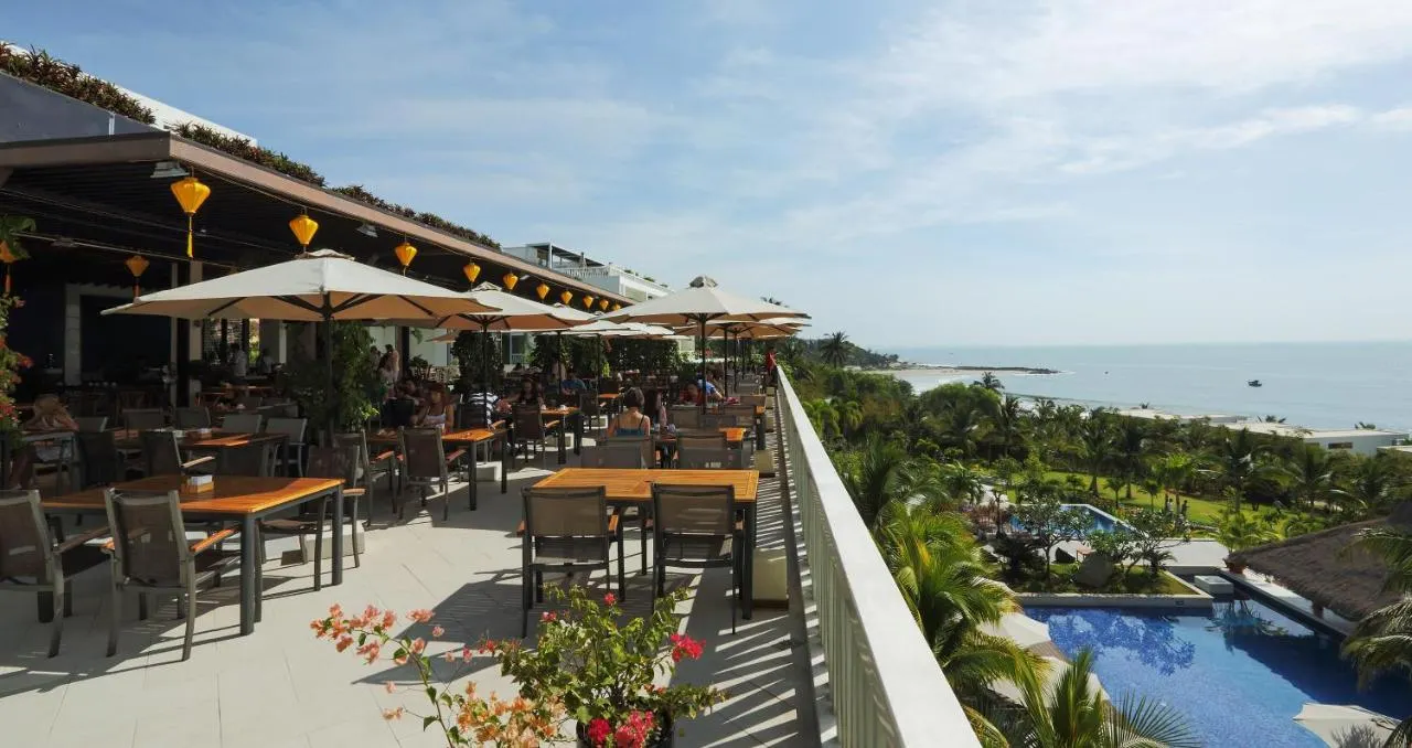 The Cliff Resort and Residence фото 94