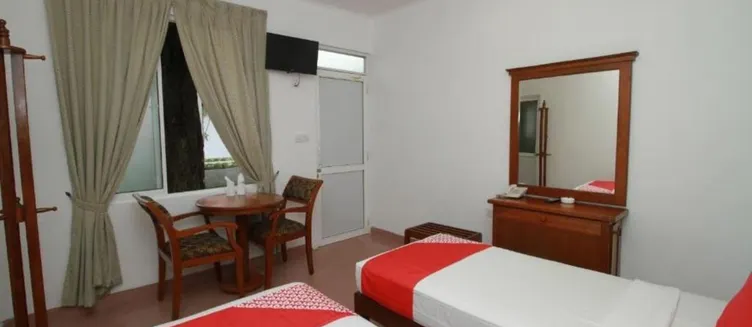 Фото отеля Garden Beach Hotel