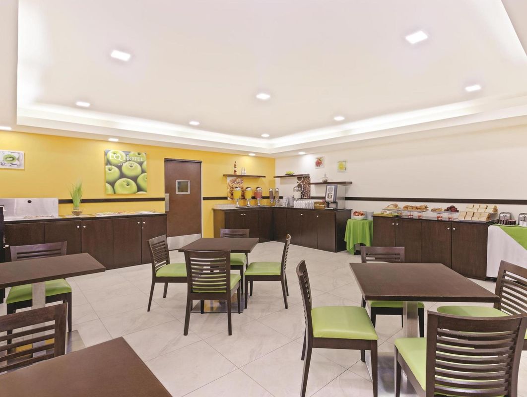 Wyndham Garden Cancun Downtown фото 4