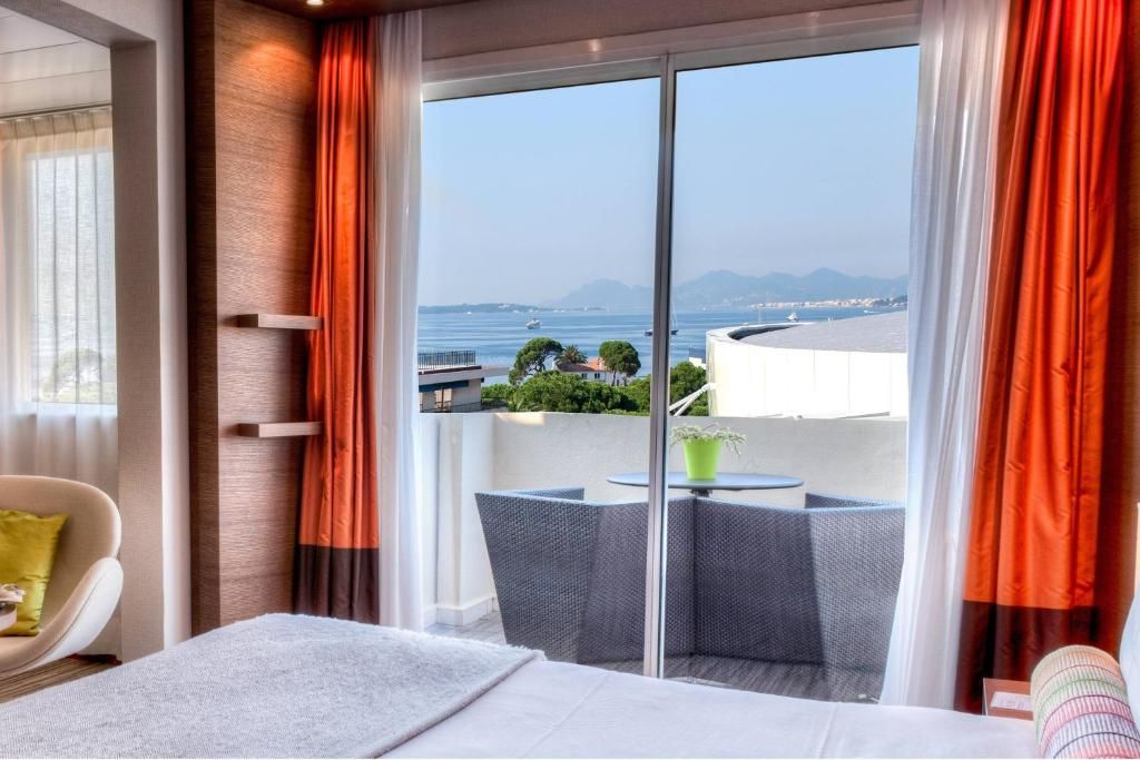 AC Hotel by Marriott Ambassadeur Antibes - Juan Les Pins фото 11