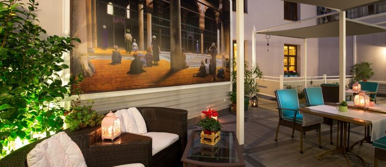 Фото отеля Lalahan Hotel