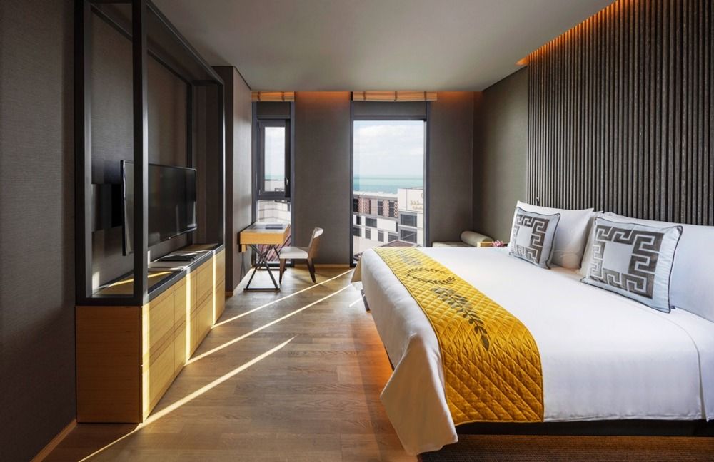 Bluewaters Beach Hotel фото 69