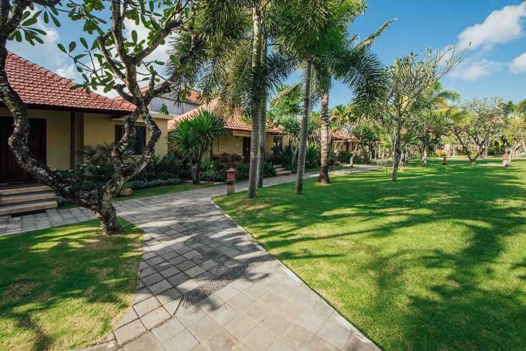 Kuta Puri Bungalows фото 36