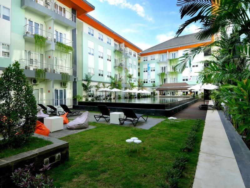 Harris Hotel & Residences Riverview Kuta фото 13