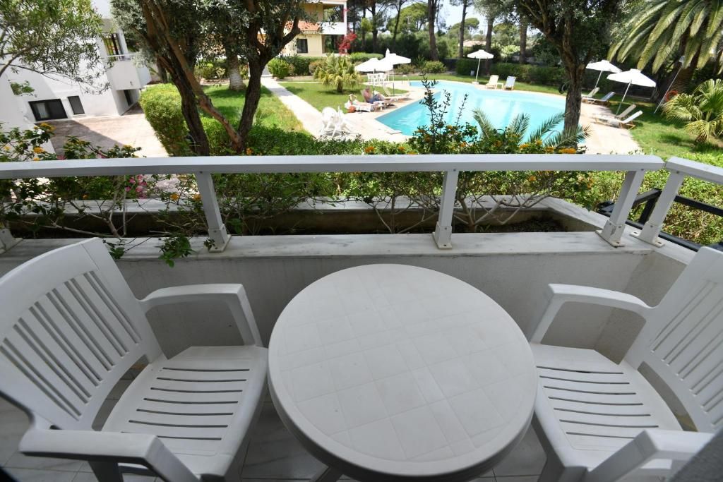 Niki Hotel Apartments фото 46