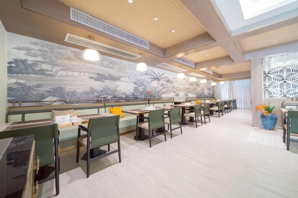 Howard Johnson by Wyndham Phuket Naiyang фото 13