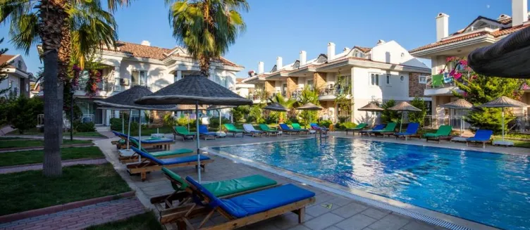 Фото отеля Golden Life Blue Green Residence
