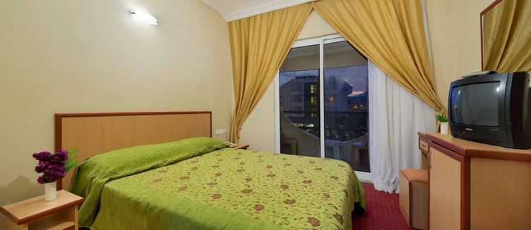 Фото отеля Larissa Inn