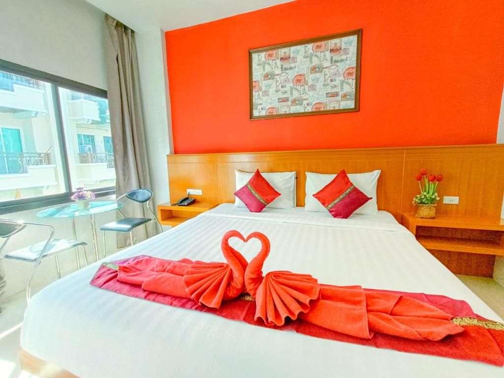 PJ Patong Resortel фото 87