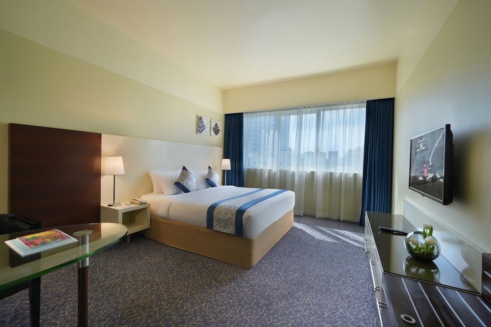 Kingsgate Hotel by Millennium фото 22