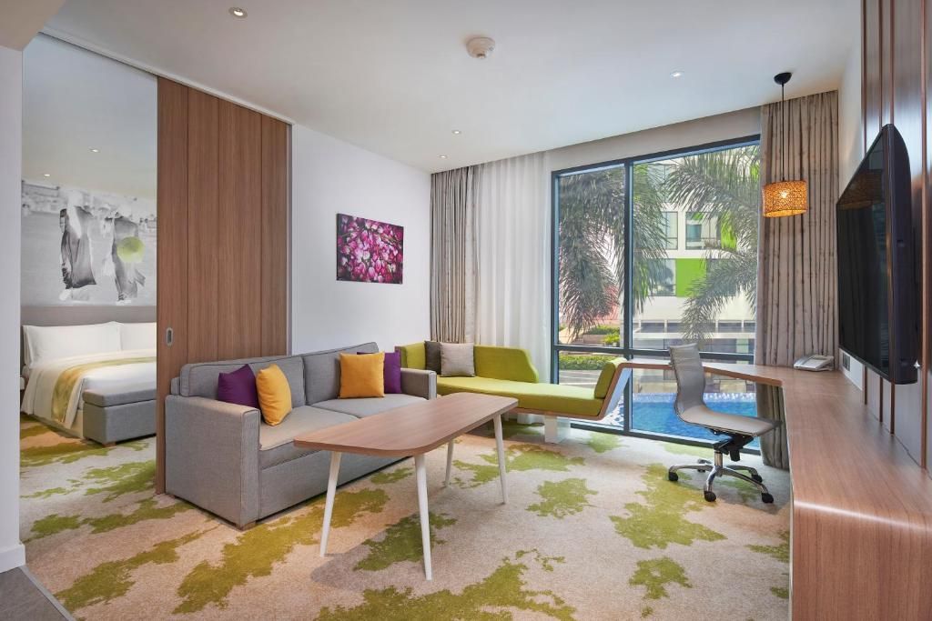 Holiday Inn & Suite Saigon Airport фото 44