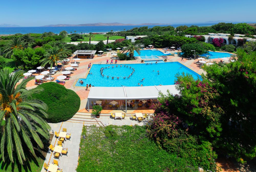 Caravia Beach Hotel фото 2