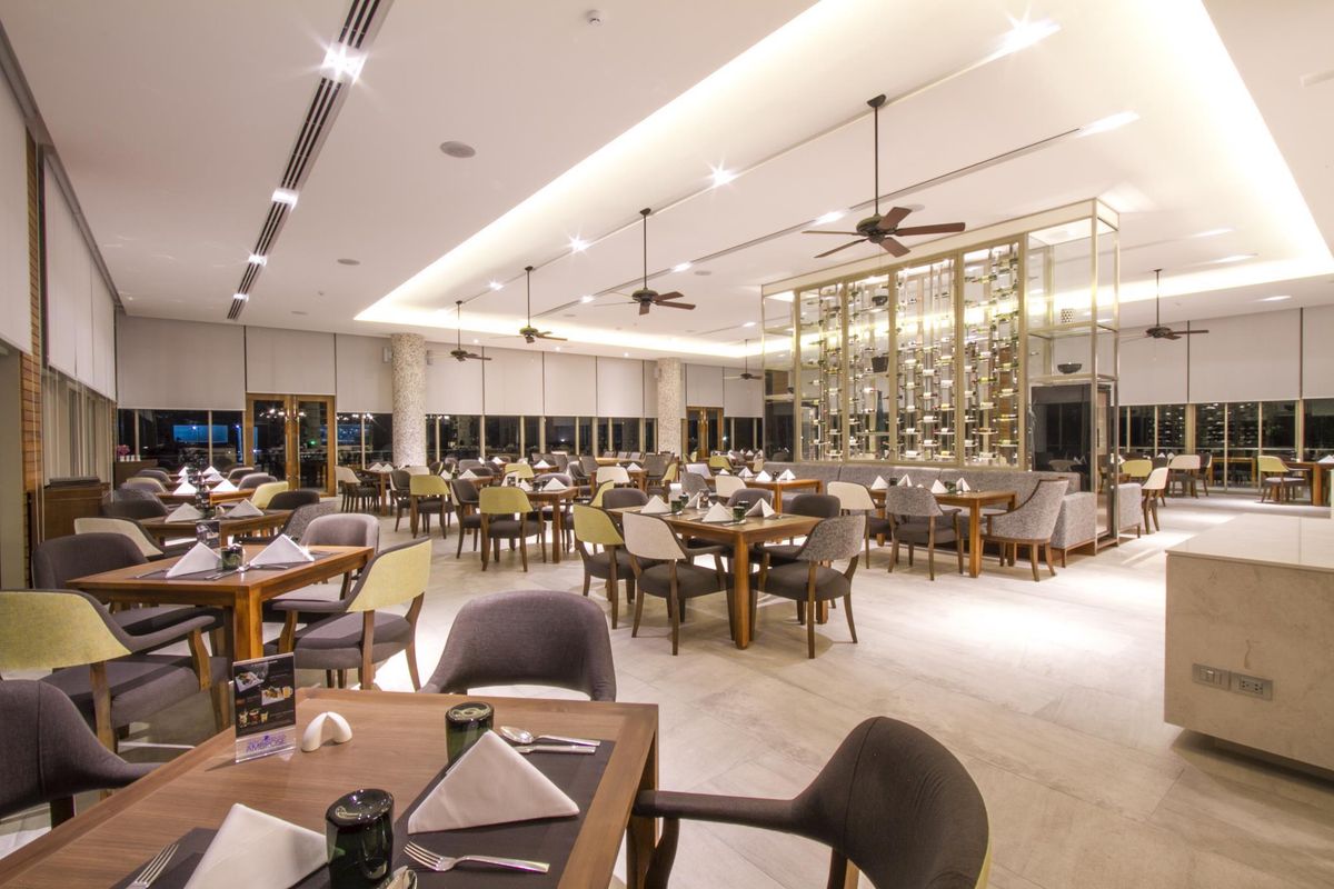 Wyndham Grand Phuket Kalim Bay фото 18