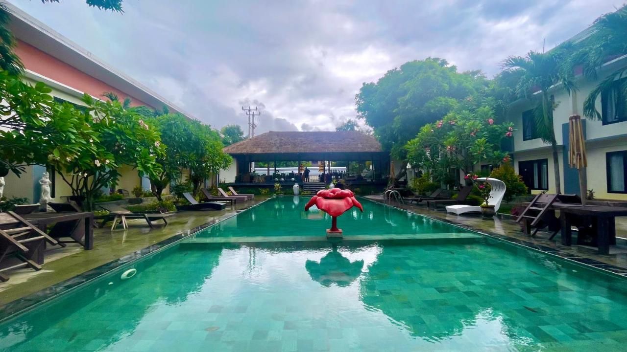 Ozz Hotel Kuta Bali фото 5