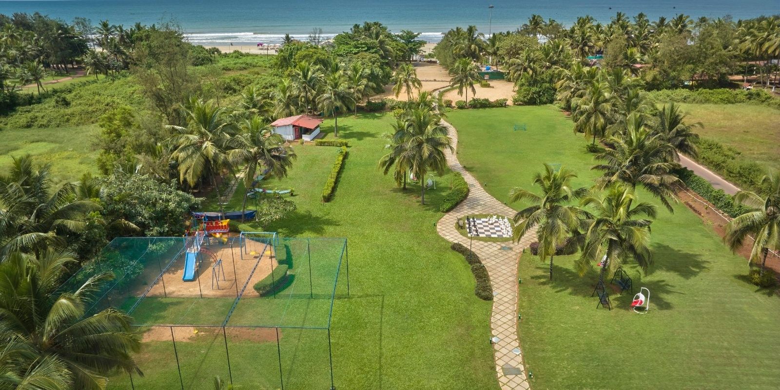 Royal Orchid Beach Resort & Spa, Goa фото 28
