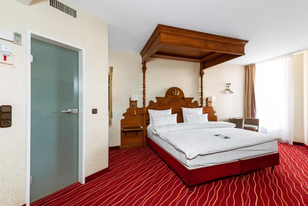 King's Hotel First Class фото 36