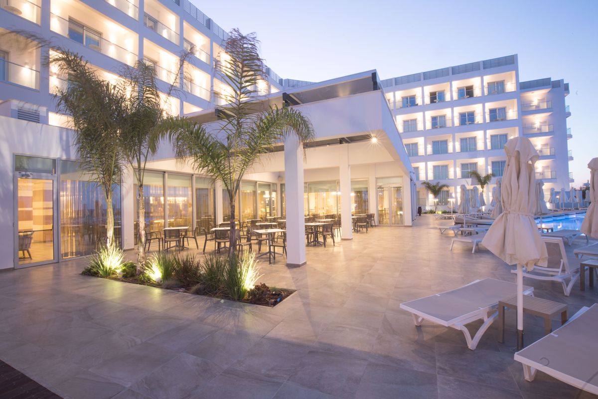 Evalena Beach Hotel фото 9