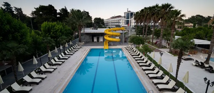 Фото отеля Grand Hotel Derin