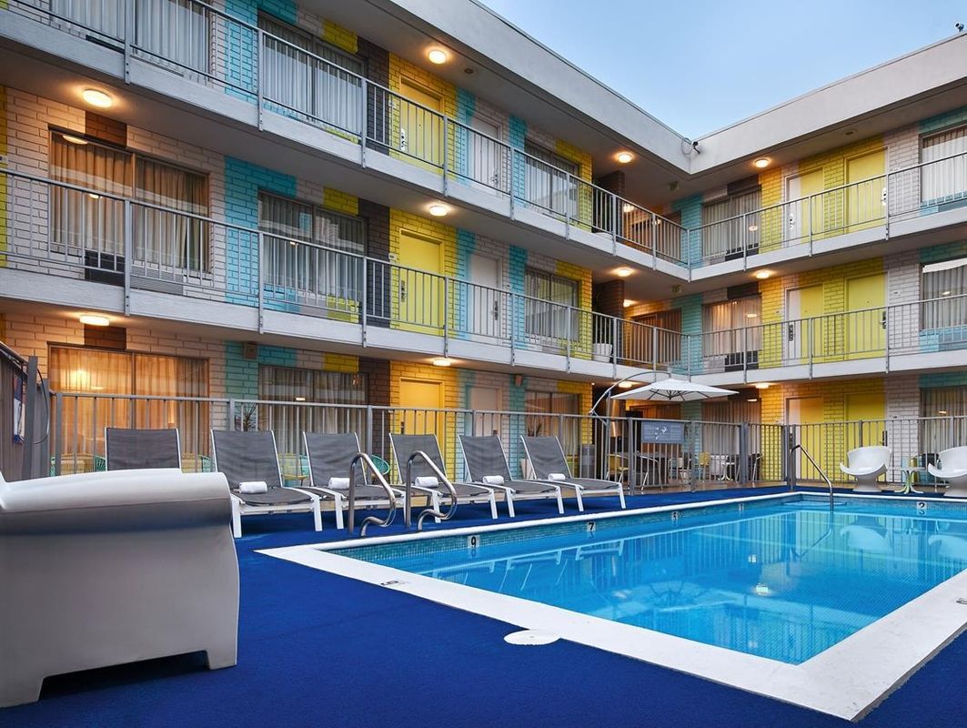 Best Western PLUS Hollywood Hills Hotel фото 20