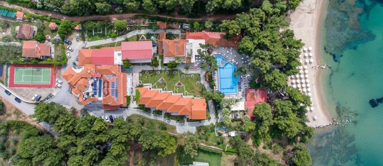 Фото отеля Porfi Beach