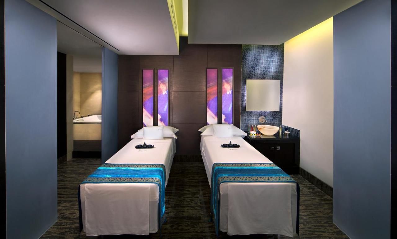 Sofitel Abu Dhabi Corniche фото 13